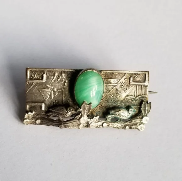 Antique Victorian brooch Peking glass bird pin - Picture 5 of 13